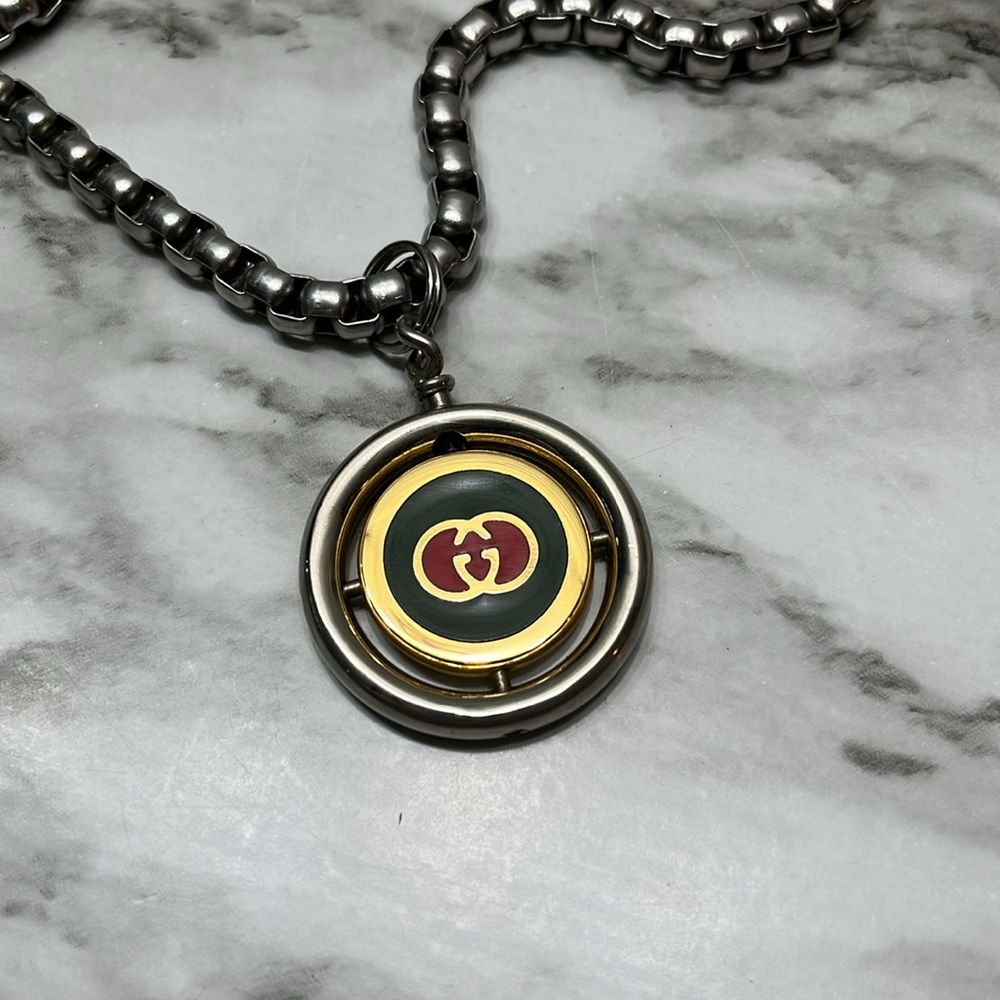 GUCCI STAINLESS STEEL PENDANT AND CHAIN. EUC - Picture 1 of 11